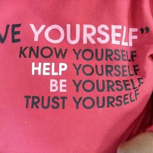 Meet your Posher, Emmanuel